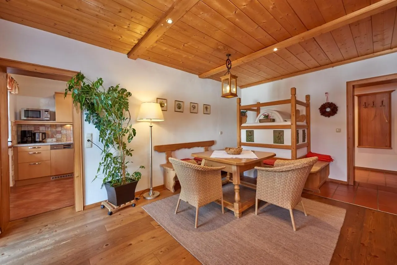 Gaestehaus Bergstueberl Reit im Winkl Guest house