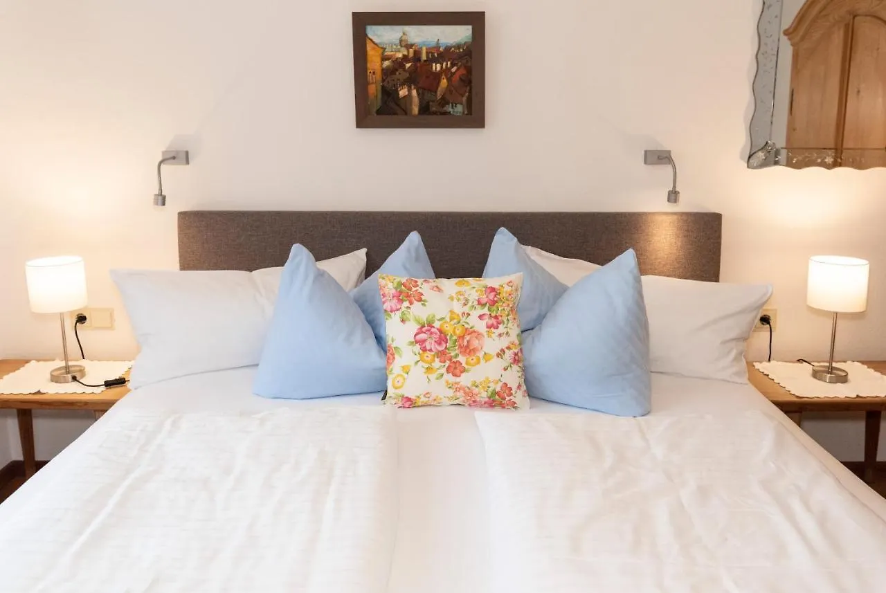 Guest house Gaestehaus Bergstueberl Reit im Winkl